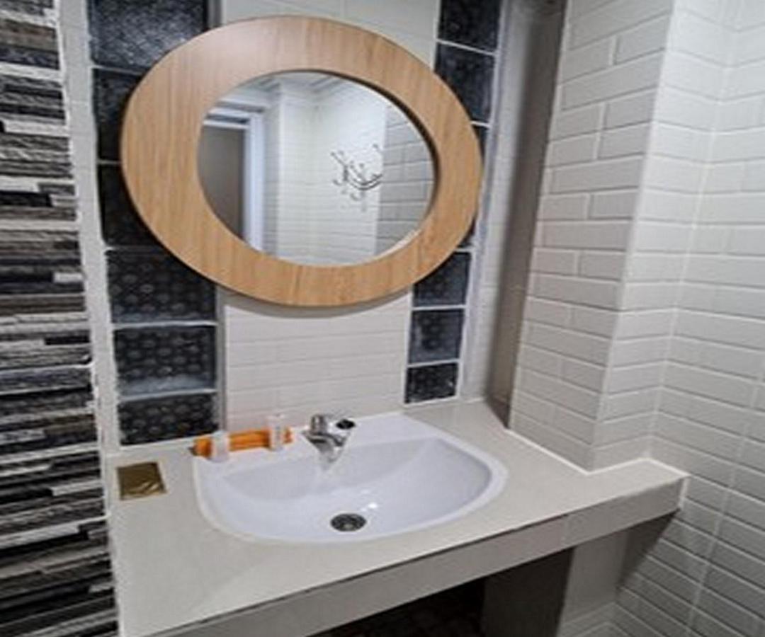 Gaia Asri Hotel Pamanukan Hilir ภายนอก รูปภาพ