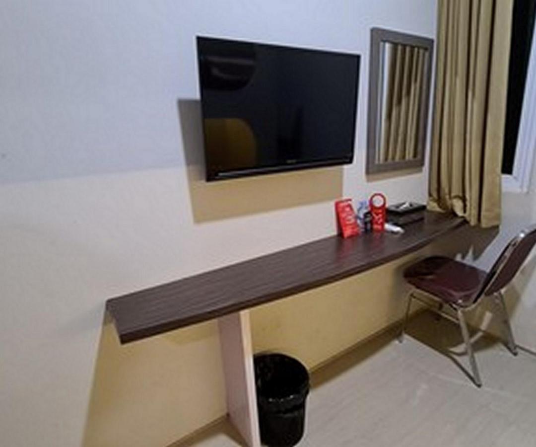Gaia Asri Hotel Pamanukan Hilir ภายนอก รูปภาพ