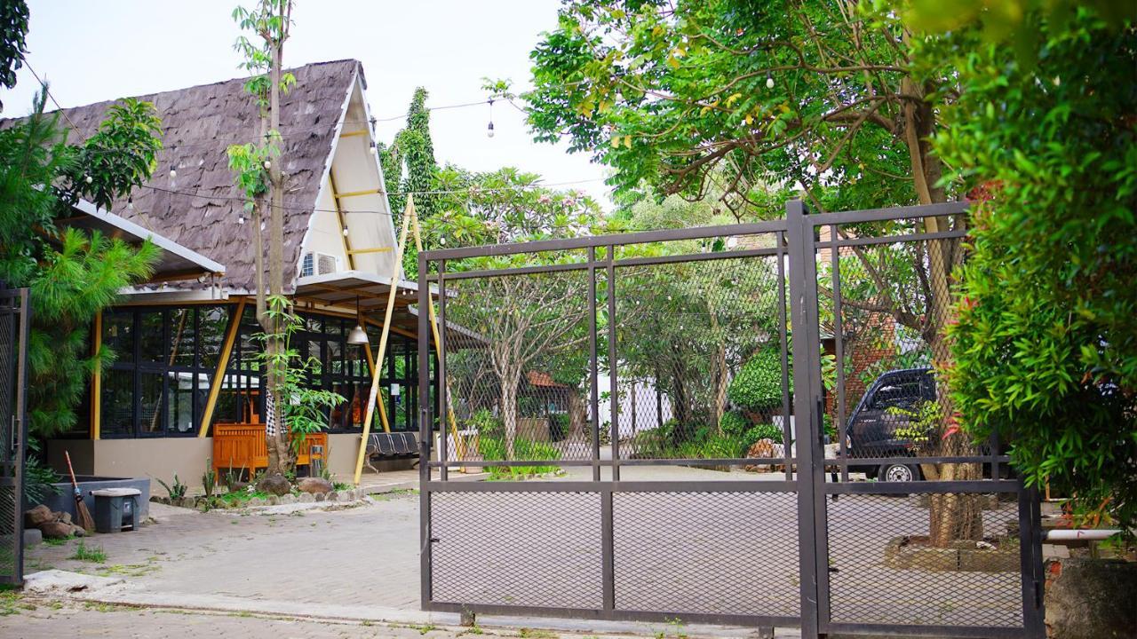 Gaia Asri Hotel Pamanukan Hilir ภายนอก รูปภาพ