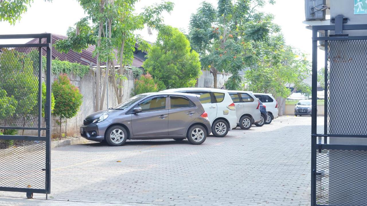 Gaia Asri Hotel Pamanukan Hilir ภายนอก รูปภาพ
