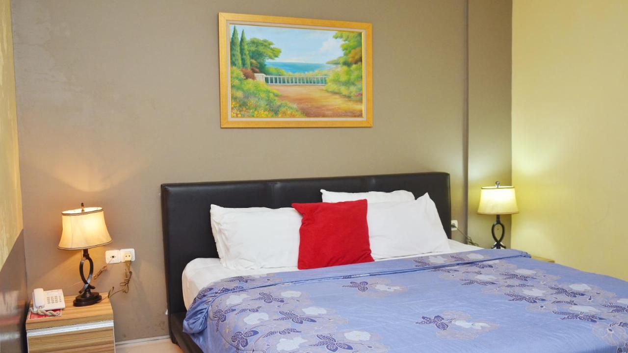 Gaia Asri Hotel Pamanukan Hilir ภายนอก รูปภาพ